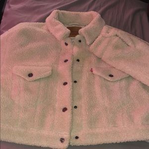 Levi’s Sherpa crop jacket